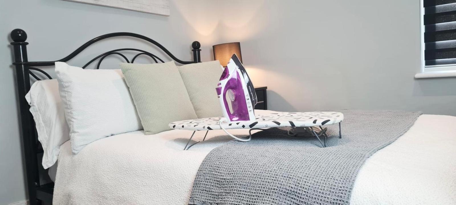 Westcliff-On-Sea Modern 2 Bedroom Apartment - Free Parking Southend-on-Sea Extérieur photo